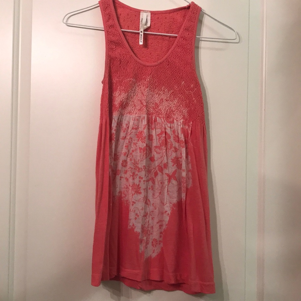 Pink tank